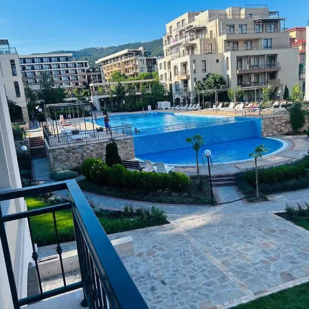 Sorrento E 1 2 スヴェティ・ヴラス