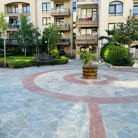 Sorrento E 1 2 アパート